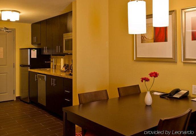 Towneplace Suites By Marriott Thunder Bay Exterior photo