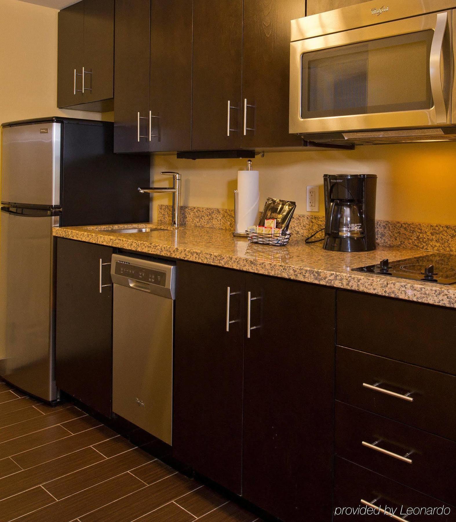 Towneplace Suites By Marriott Thunder Bay Exterior photo
